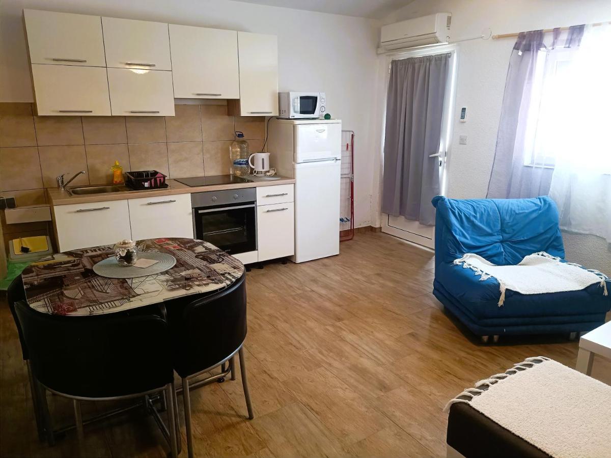 Apartments Babic 50 Meters From The Beach Vir Zewnętrze zdjęcie