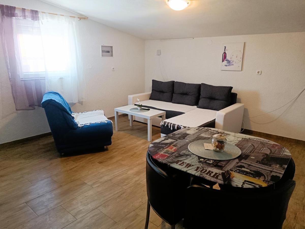Apartments Babic 50 Meters From The Beach Vir Zewnętrze zdjęcie